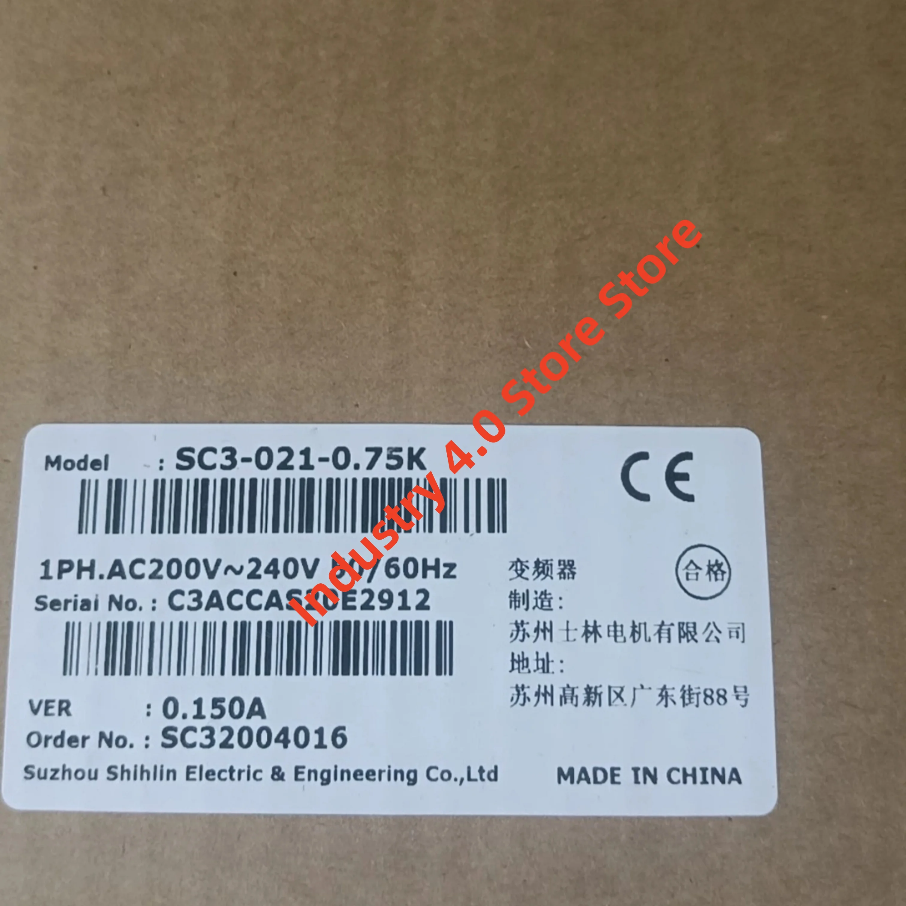Nowy oryginalny przetwornik częstotliwości SC3-021-0.75K jednofazowy 220V