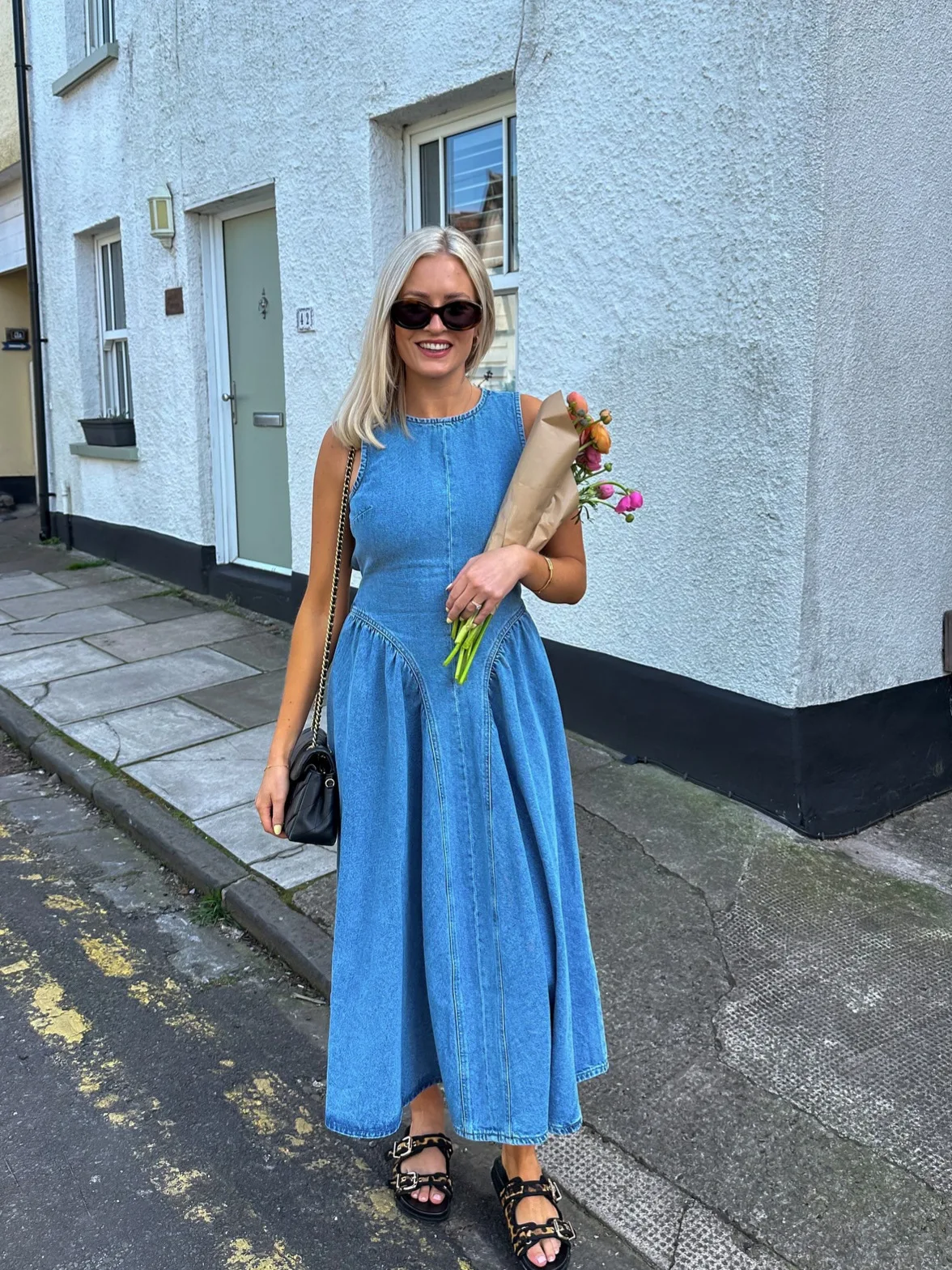 

Elegant Backless Lace Up Blue Denim Dress Women Casual O Neck High Waists Sleeveless A Line Dress 2025 Summer Fashion Long Dress