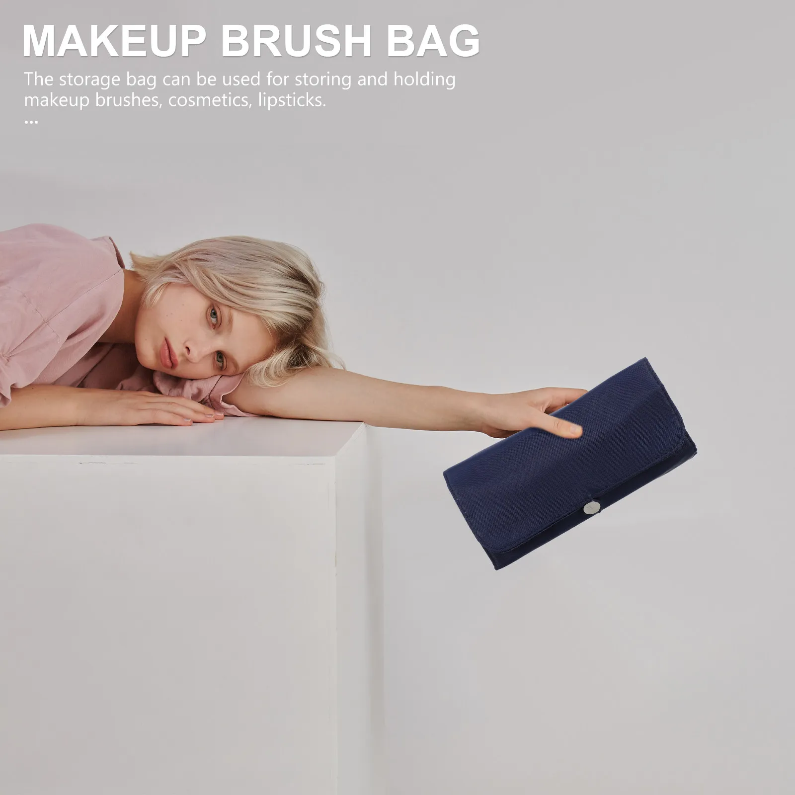 

Multipurpose Storage Bag Lightweight Easy-Fold Design Fashionable Appearance Keeps Makeup Neat Anywhere Convenient