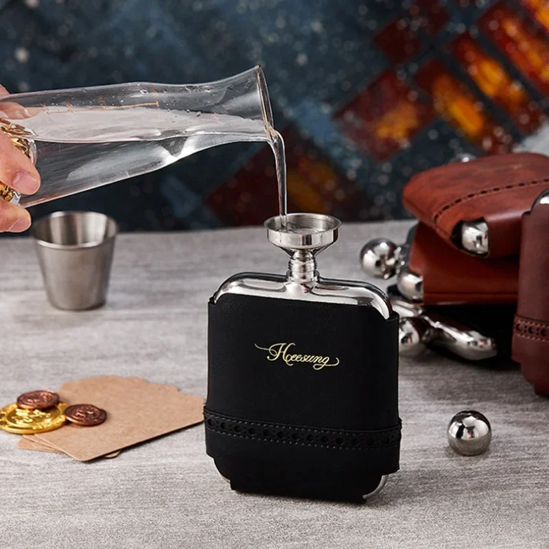 Stainless Steel 6oz Hip Flask with Leather Cover Hidden Pocket Whiskey Alcohol Flask Gift for Father or Boyfriend