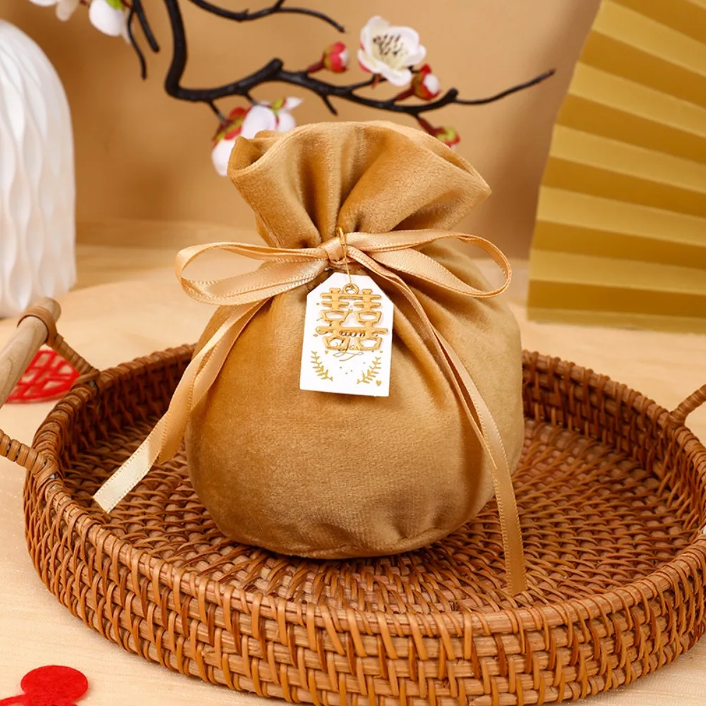 

Jewelry Organizer Chinese Drawstring Candy Bag Velvet Tassel Flannel Gift Bag Exquisite Traditional Wedding Gift Bag Wedding
