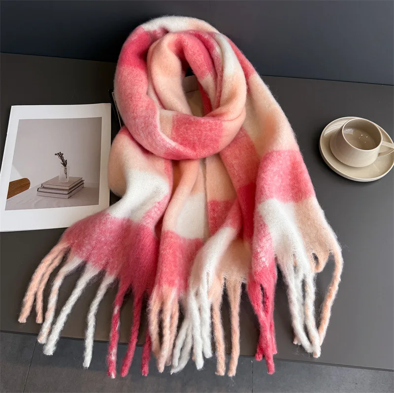 Warmer Dicker Winterschal für Damen, Mohair, Kariert, Weicher Quastenschal, Pashmina, Großer Halsdecken-Schal – Detail 5