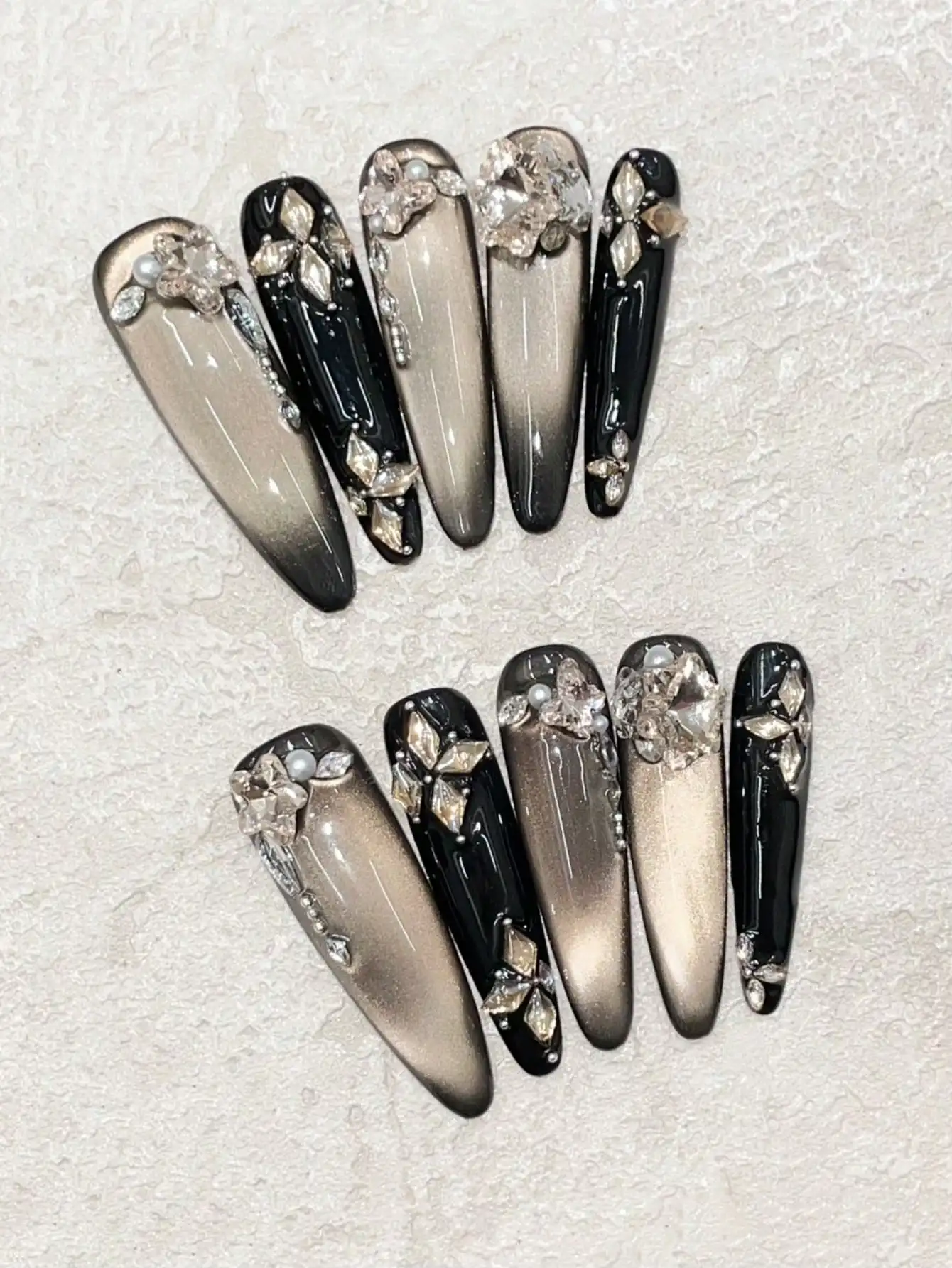 

10pcs Luxury Sparkling Black & Gold Cat Eye Nail Stickers, Reusable Handmade Nail Art Decals Suitable For Dates, Parties