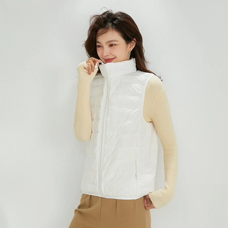 Women's Down Jacket Vest 2023 Autumn Winter Windproof Warm Waistcoat Ultralight Thin Sleeveless Portable White Duck Down Coat