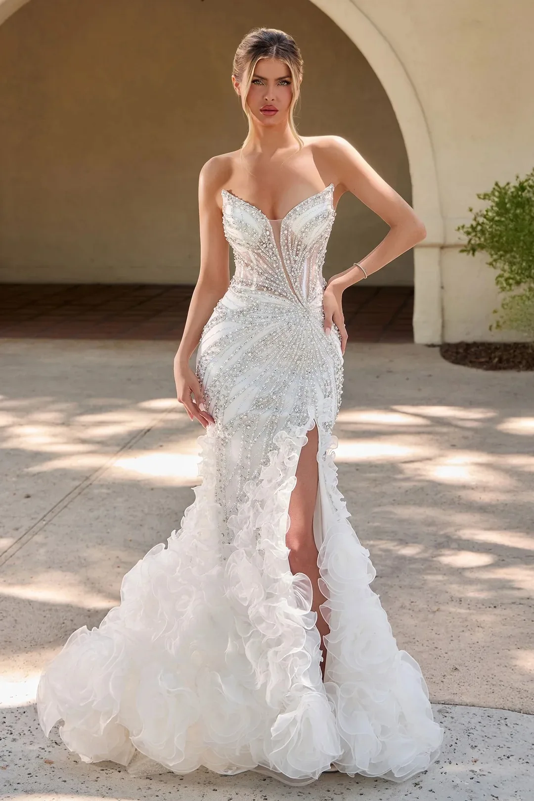 Elegant Mermaid Wedding Dress Crystal Beaded Strapless Bride Dresses Sexy High Splits Ruched Sweep Train Bridal Gowns Customized