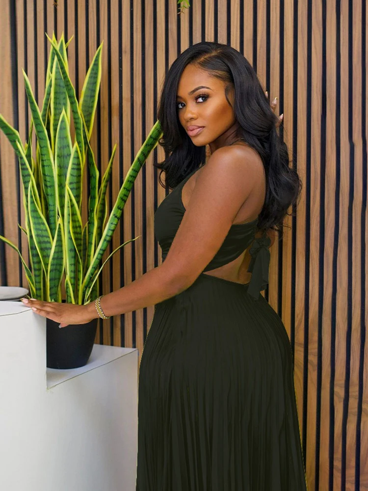 サテンドレスレディースロングサマードレスノースリーブ女性ハイウエストエレガントシルクホルターネックプリーツドレスストラップバックレス