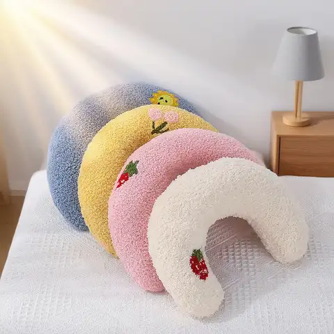Plush Pet U-shaped Neck-Supporting Sleeping Pillow for Dogs and Cats