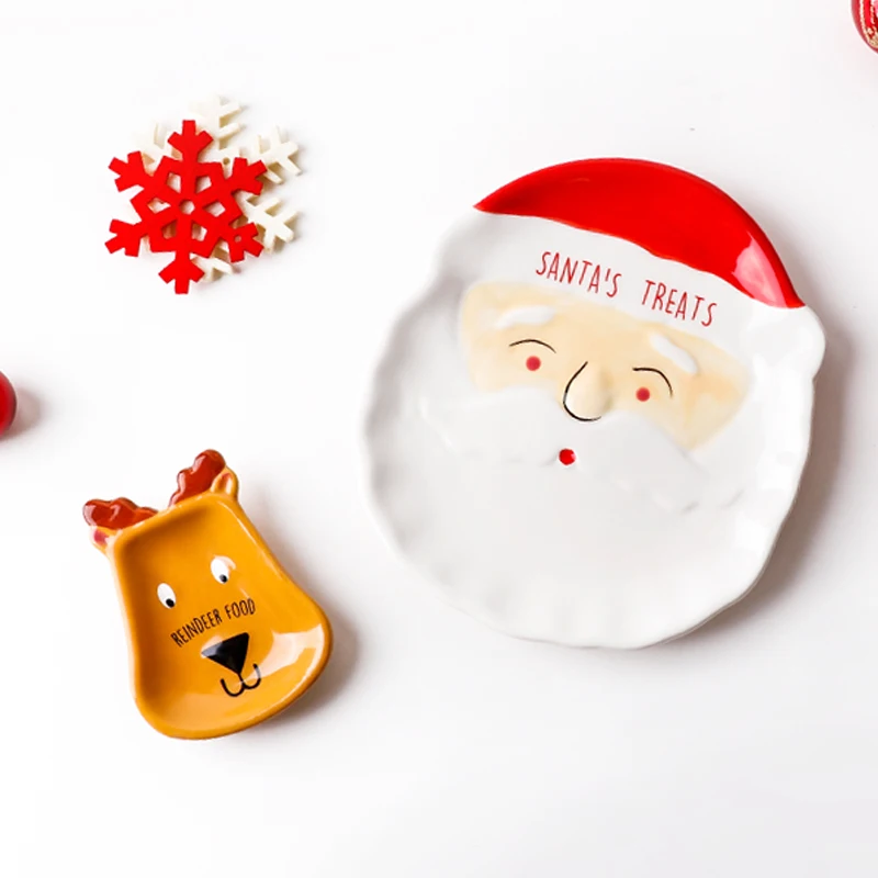 

Creativity Holiday Season Gift Set 3D Relief Hand Painted Ceramic Treats Plates Reindeer Santa Night Before Christmas