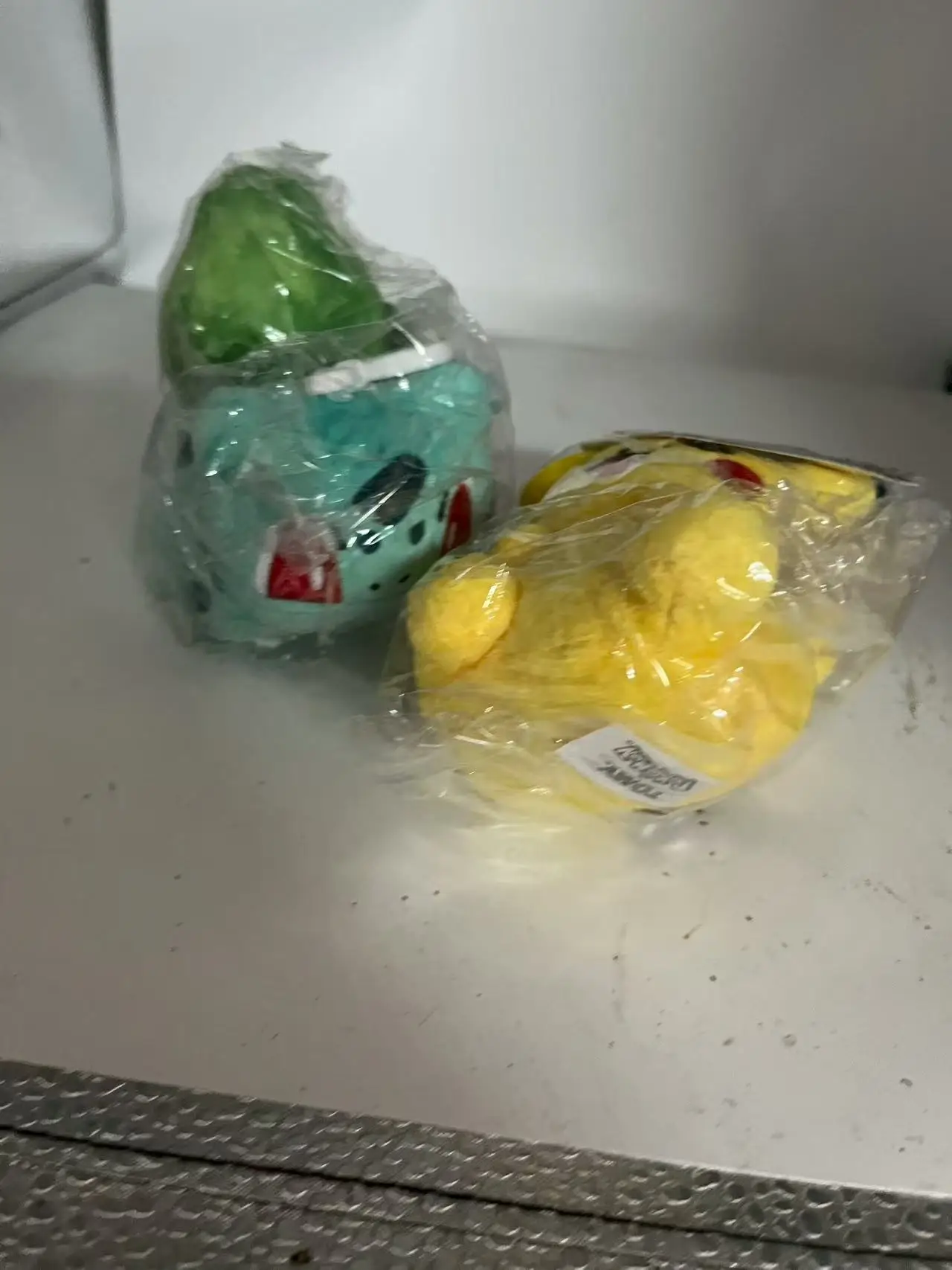 

5pcs/lot Pokemon Plush Keychain 13cm - Pikachu Bulbasaur Squirtle Charmander Stuffed Pendant Keychain Plush Gift Toy