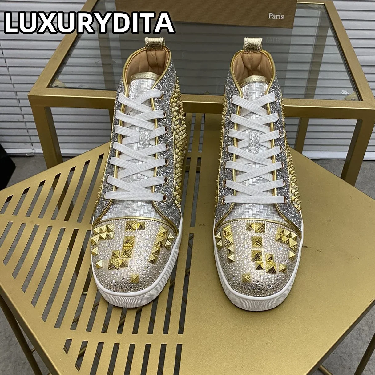 

Top Quality Womens Trendy Casual Tennis Shoes Luxury Mens Real Leather Sneakers 35-48 Designr Rivet Red Sole Lovers Shoes M0254