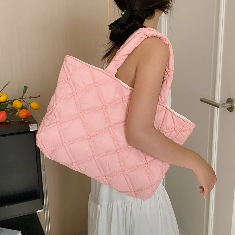 Large Capacity Down Cotton Padded Tote Bag Women Fashion Diamond Nylon Shoulder Bag Woman Designer Soft Shopping Messenger Bags