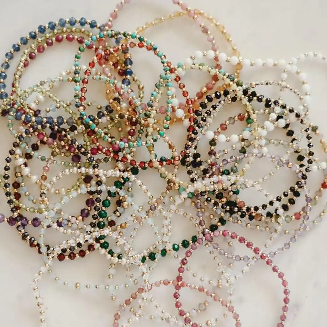 Vlen Boho-Perlenarmband für Damen, bunte Stretch-Armbänder aus Naturstein, trendige Mode, zierlicher Schmuck, Sommer, Strandurlaub – Detail 4