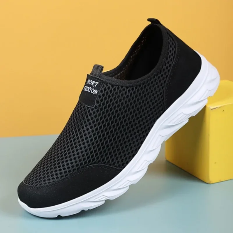 New Running Shoes for Men Breathable Sports Shoes Light Weight Fashion Summer Mesh Breathable Sneakers for Men