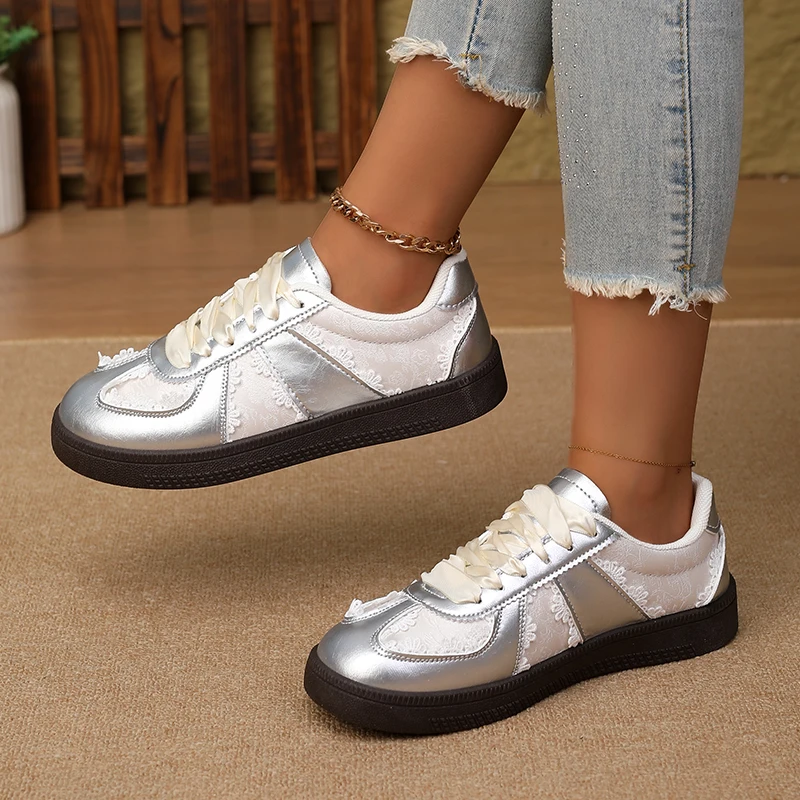 silver Lace Training Shoes for Women, Autumn2025New Breathable White Shoes Retro Thick Sole Shoes