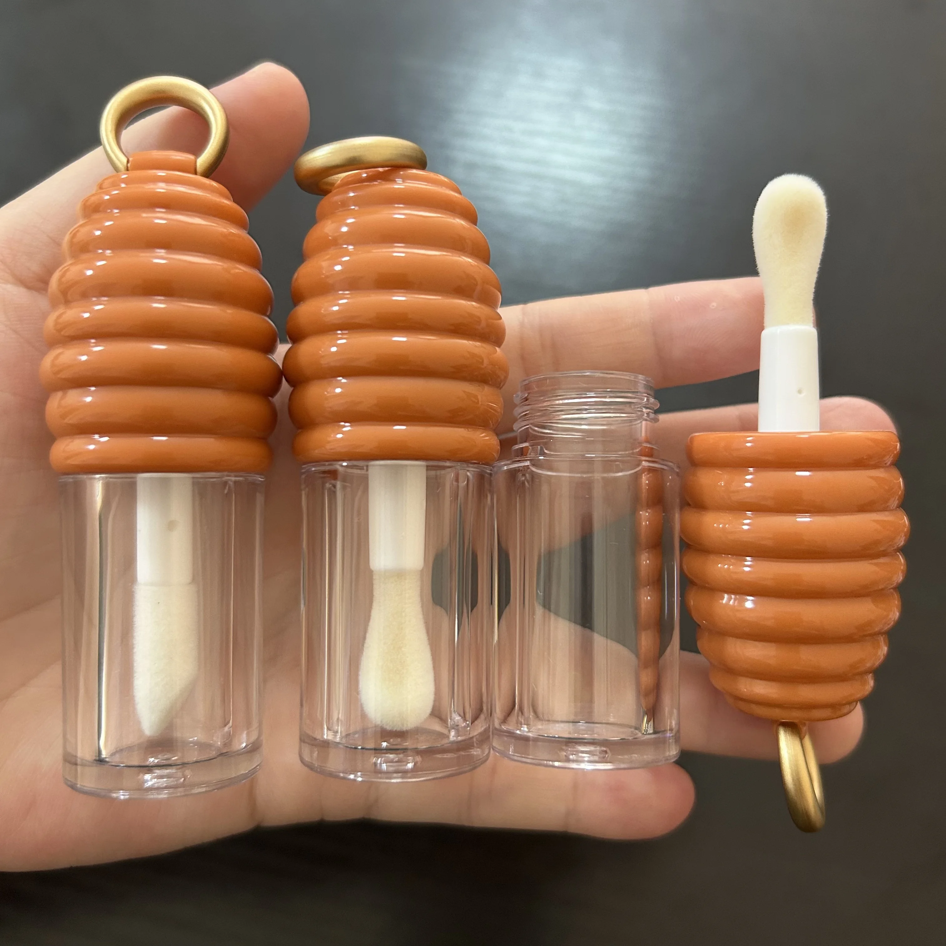 50Pcs New Empty Keychain Honey Comb Lip Gloss Bottle Cosmetic Lip Balm Container Lip Oil Packaging Tube with Big Wand Brush 6ml