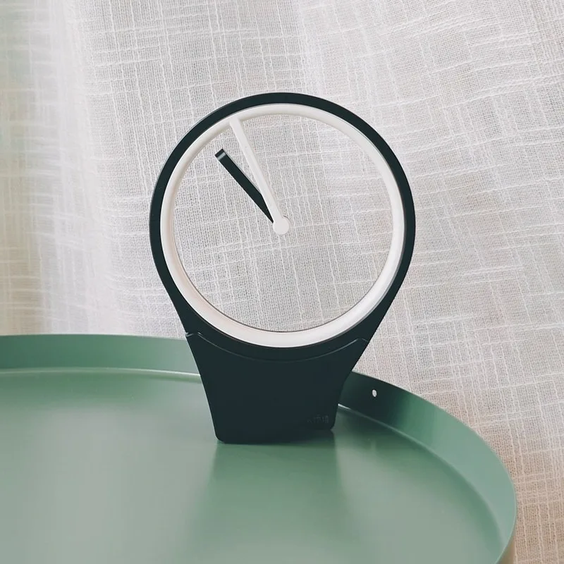 Minimalist Hollow Table Clock Floating Pointer Desk Clock Modern Simple Without Dial Clocks Nordic Style Home Office Decor Watch
