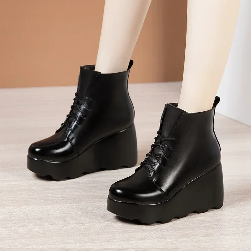 Small Size 32-43 Thick Platform Wedges Shoes Winter 2024 Women Ankle Boots Soft Leather High Heels Boots with Fur Warm Plush