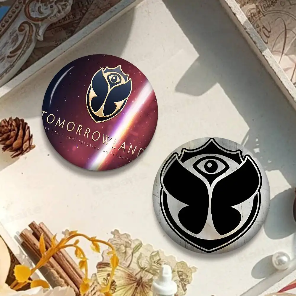 T-Tomorrowlands Music Logo Soft Button Pin Bright Printed Icon Gift For Friends Badge Collar Brooch Lapel Pin Metal