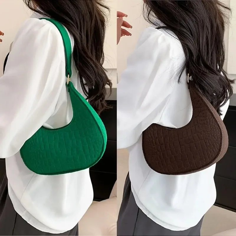 Retro Leisure Women Handbag Pure Felt Fashion Underarm Bag Senior Design Women Shoulder Bags Designer Solid Color Dumplings Bag