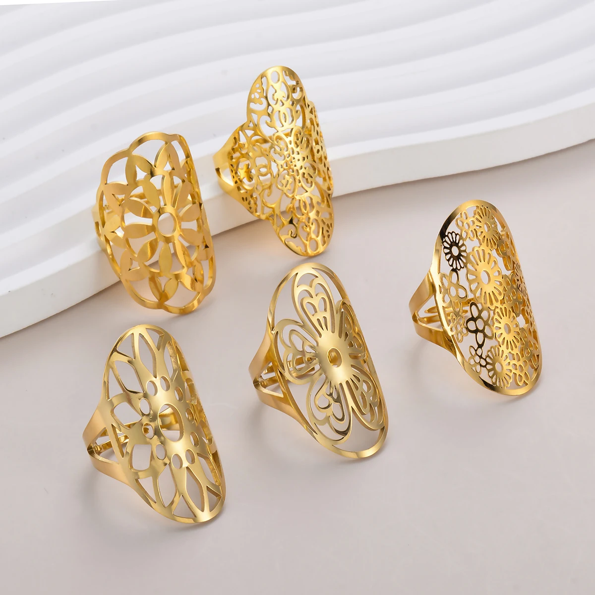 Fashion Hollow Big Flower Ring for Women Gold Color Stainless Steel Punk Jewelry Gifts for Friend Wholesale