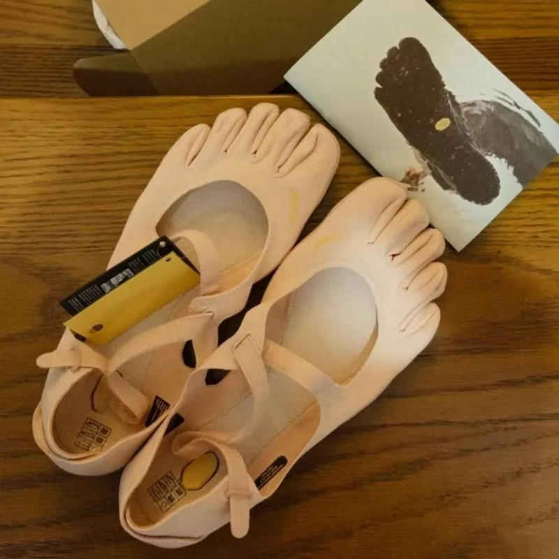 Yoga shoes, Pilates women's sports fitness dance split-toed shoes