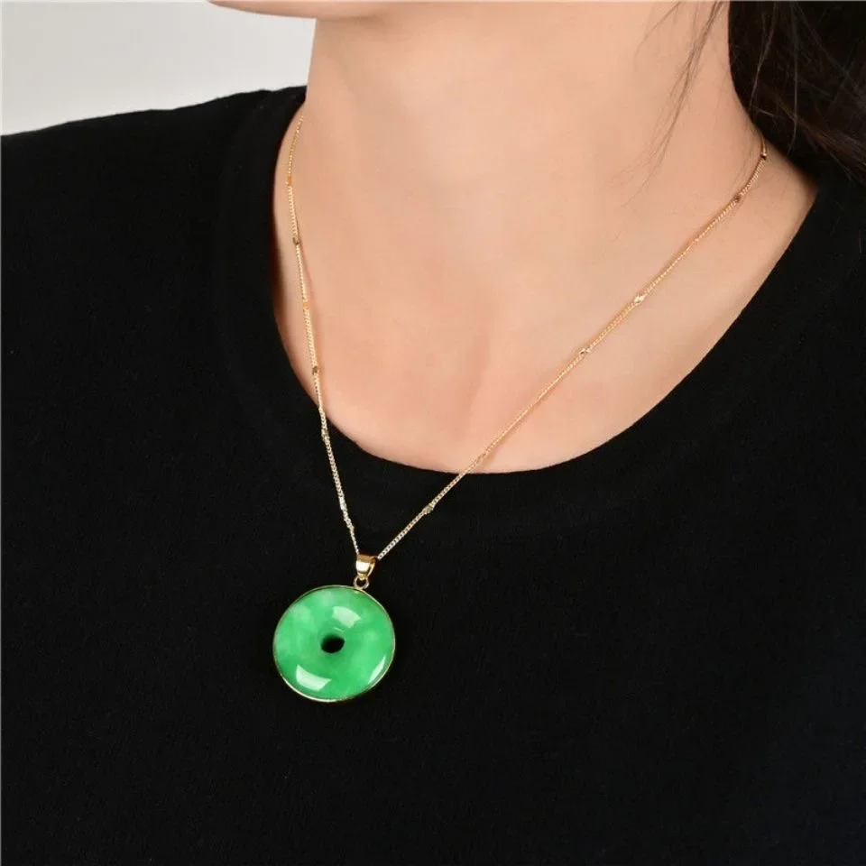 Carved Natural Green Jade Doughnut Pendant Chinese Love Necklace Charm Jadeite Jewellery Fashion Lucky Man Woman Amulet Gifts
