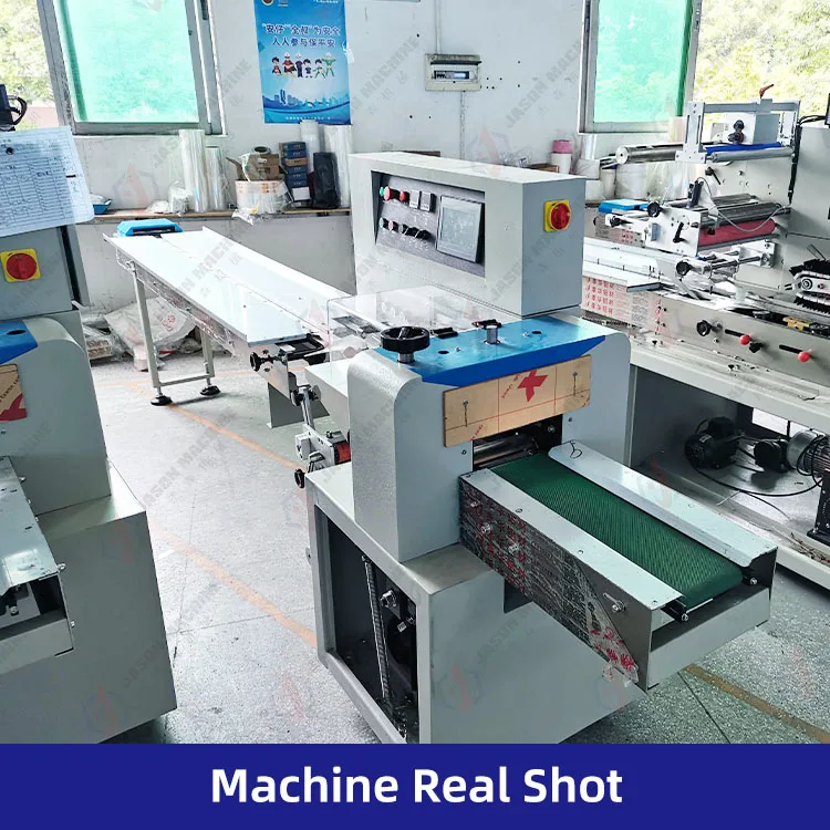 Confezionatrice automatica di carta velina bagnata per tessuti facciali con sacchetto per cuscini in plastica orizzontale