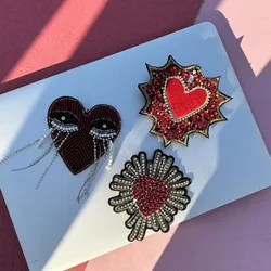 Tassel Red Eyes Sew-on Love Heart Patches Badges Crystal Beaded Appliques Rhinestone Patches T-shirt Clothes Diy Bags Decoration