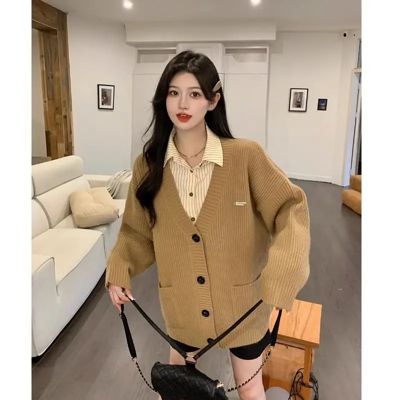 

Guangzhou Thirteenth Fac Women's High-End Knitwear Dongguan Daliang Early Autumn 2025 New Sle V-Ne Long Sve Sweater