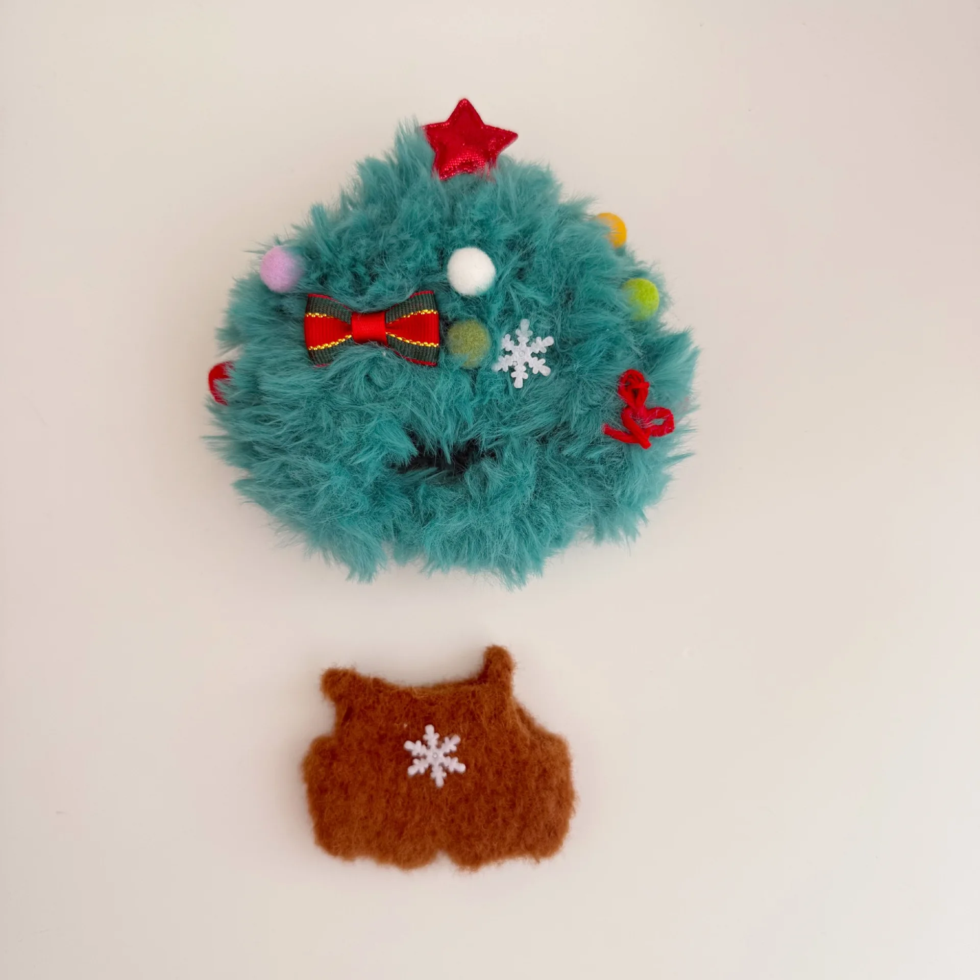 4.0 ミニラバブ 手作りクリスマス緑帽子、服、第四世代キーホルダー、小さな鼻、雪の結晶パンツ