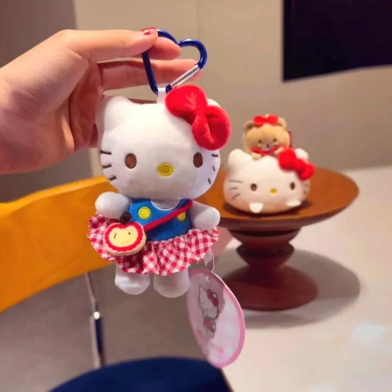 Nowa urocza pluszowa lalka z zawieszką w kształcie kotka z kreskówek Wisząca lalka z brelokiem z miłością Wyślij prezent buduarowy w magazynie Prezent urodzinowy