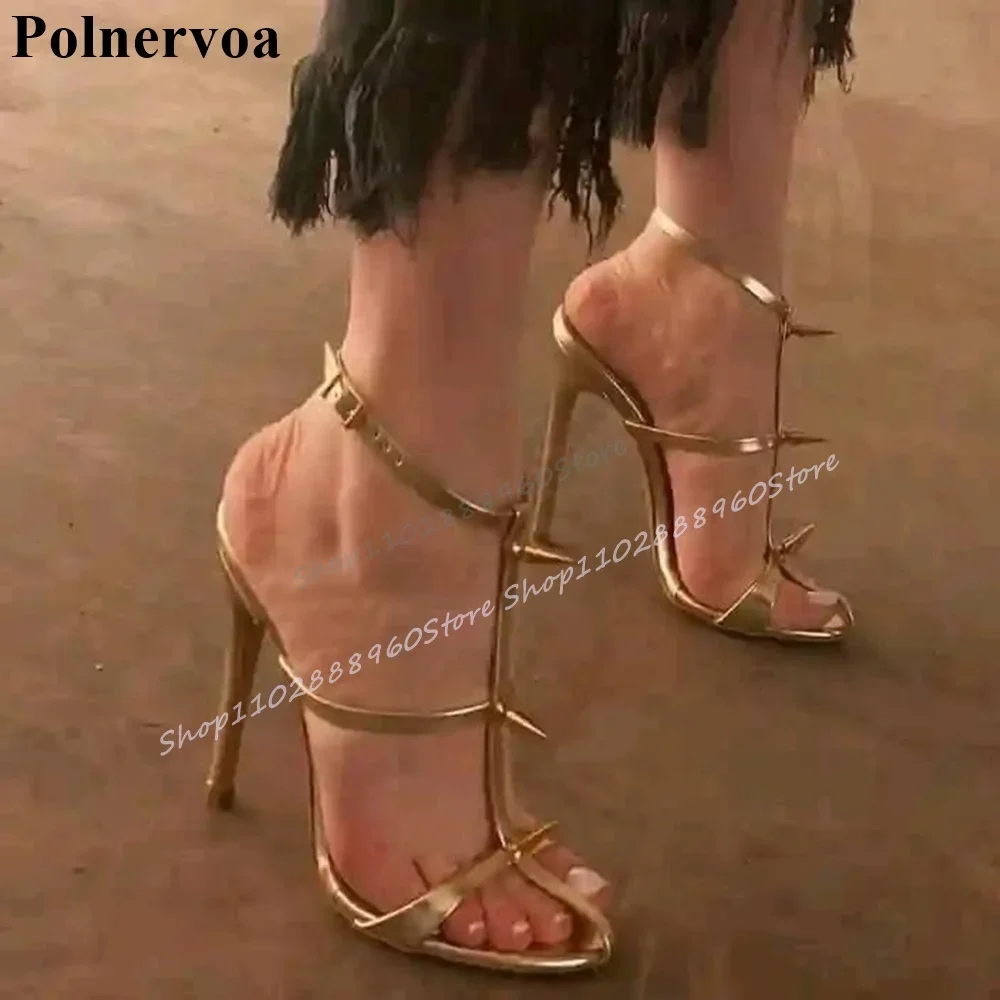 

Luxury Gold T Strap Rivet Decor Sandals Thin High Heel Shoes For Women Ankle Buckle Strap Open Toe 2025 Sexy Zapatos Para Mujere