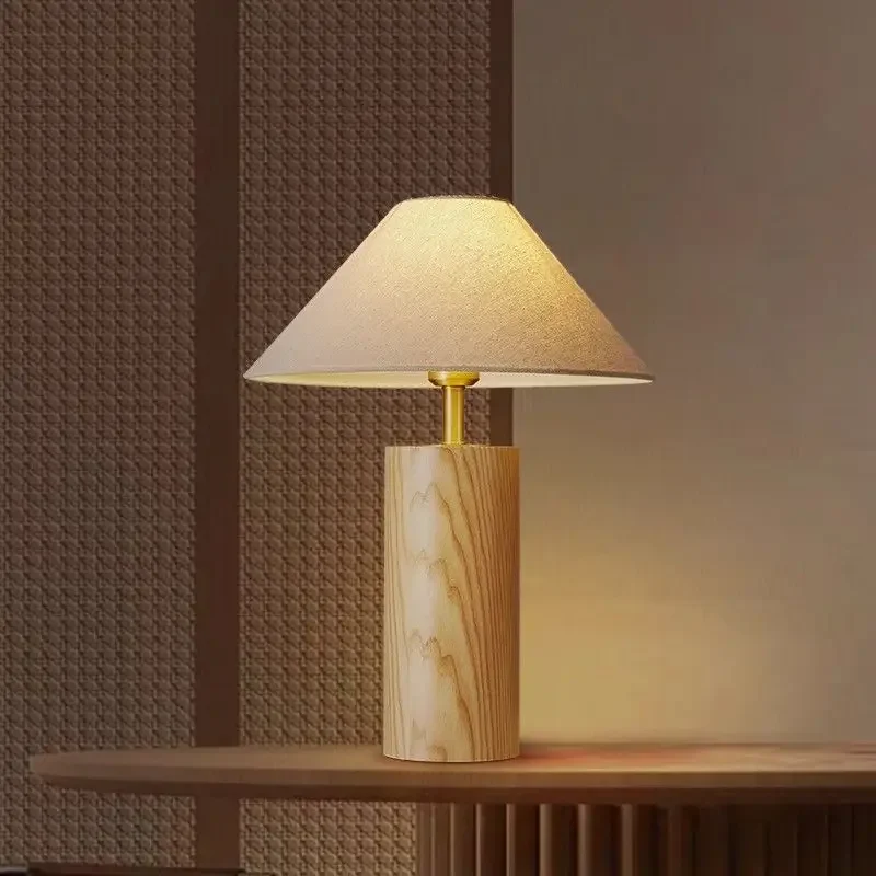 Japanese Wabi Sabi style desk lamp Nostalgic brass solid wood bedside decorative light