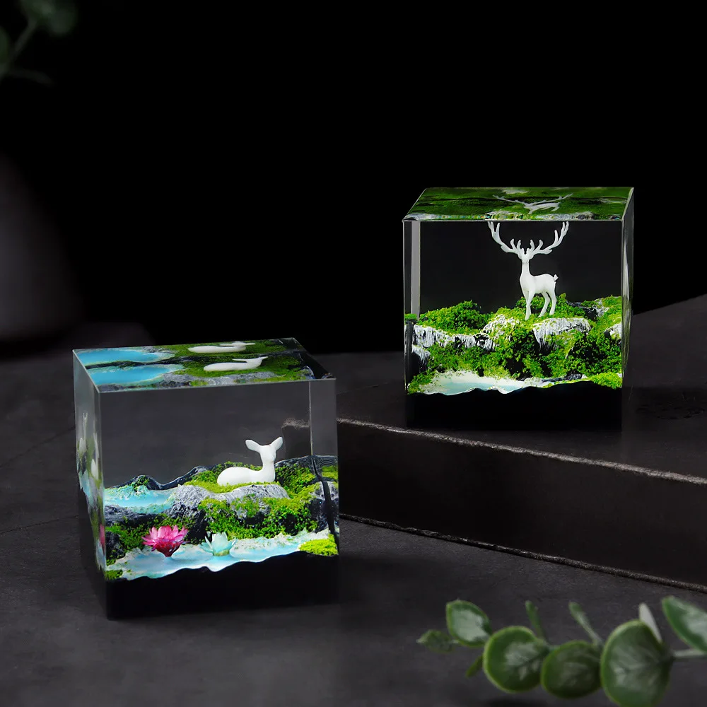 Creative Chinese national style fairy deer secret realm, epoxy resin desktop decoration, shipping gifts, handmade ornaments