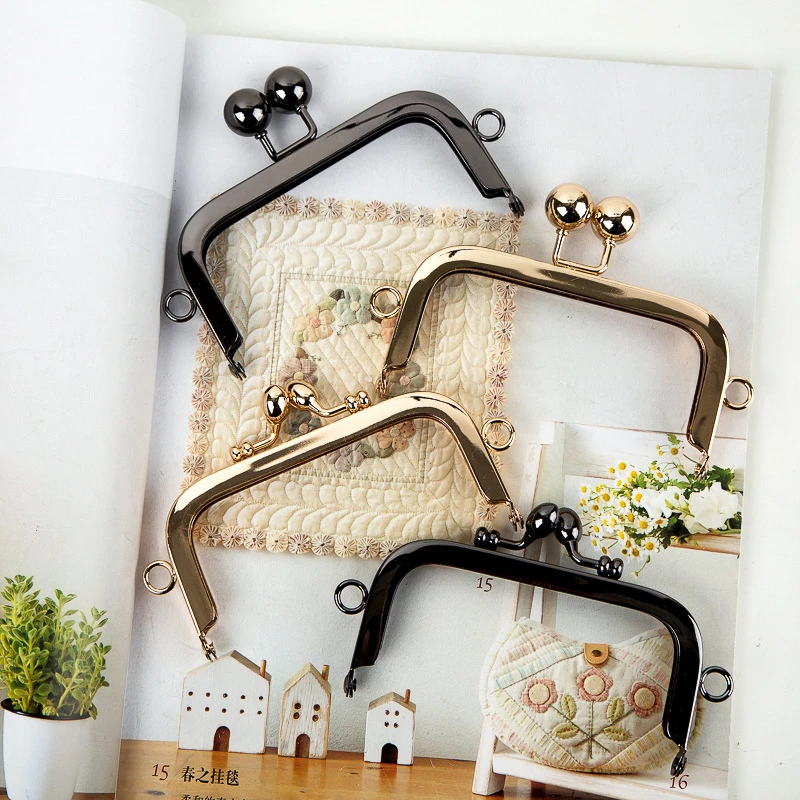 1pc 10.5cm Coin Purse Frame Hanger Embossing Rectangle Metal Kiss Clasp Lock Accessories Frame Handle for Wallet Handbag Parts