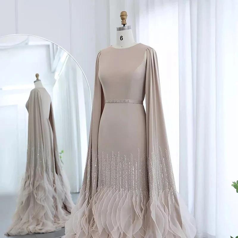 ชุดราตรีหรูหรา Cape Sleeves Mermaid Silhouette พรหมชุด Rhinestone เข็มขัด Ruffled Hem แม่ของชุดเจ้าสาว