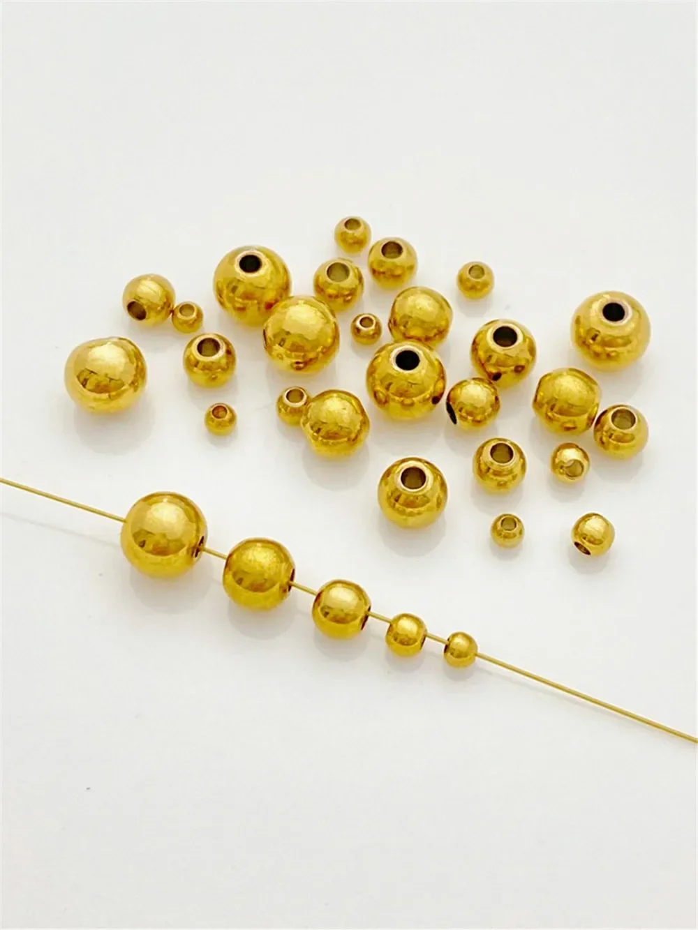 Perline d'oro sottovuoto 24k che non sbiadiscono Perline rotonde lisce Perline d'oro Perline sfuse Collana a mano con cordino fai da te Accessori materiali per gioielli