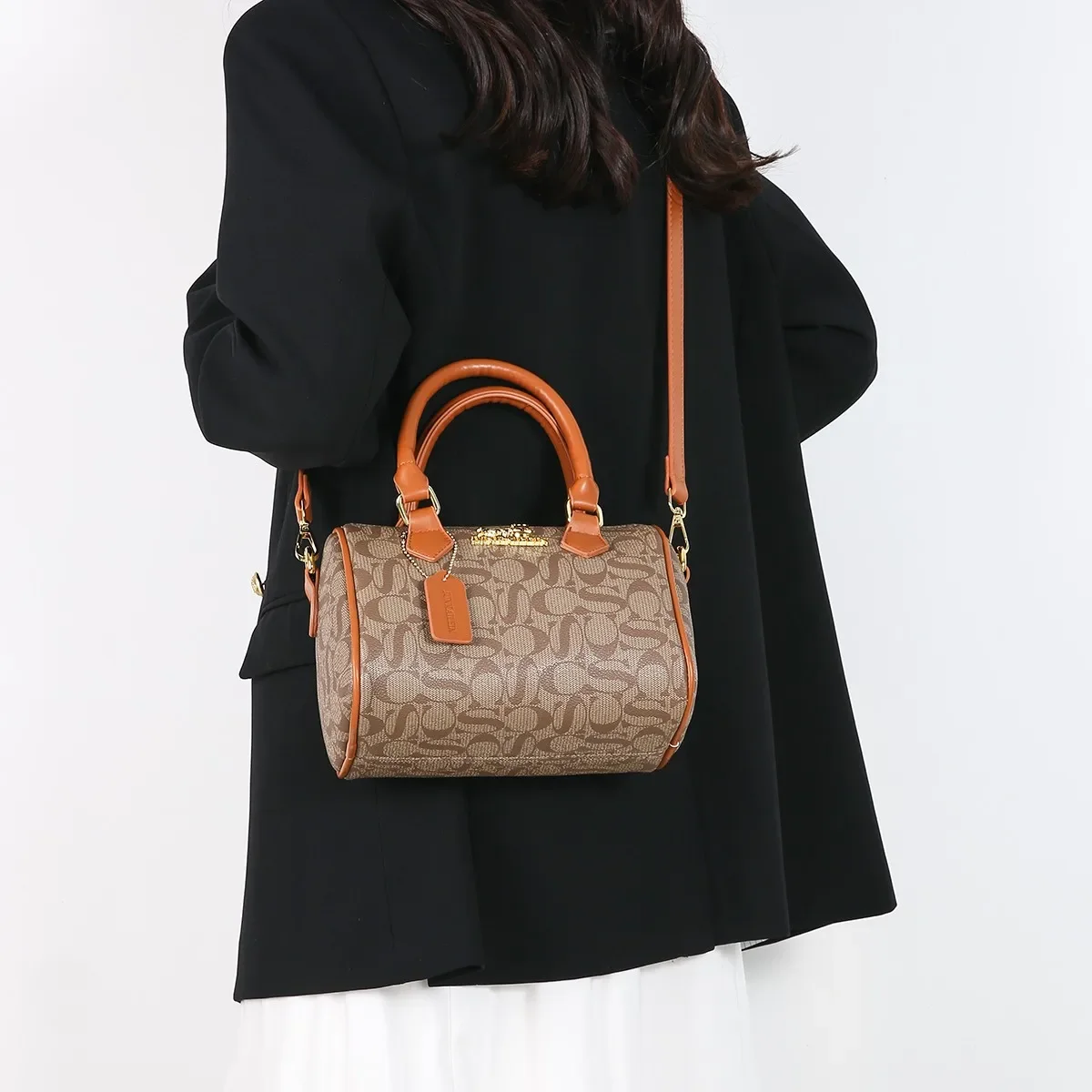 

Популярная классическая женская сумка через плечо, кожаная сумка через плечо, люксовый бренд известного дизайнера, элегантная женская сумка-тоут