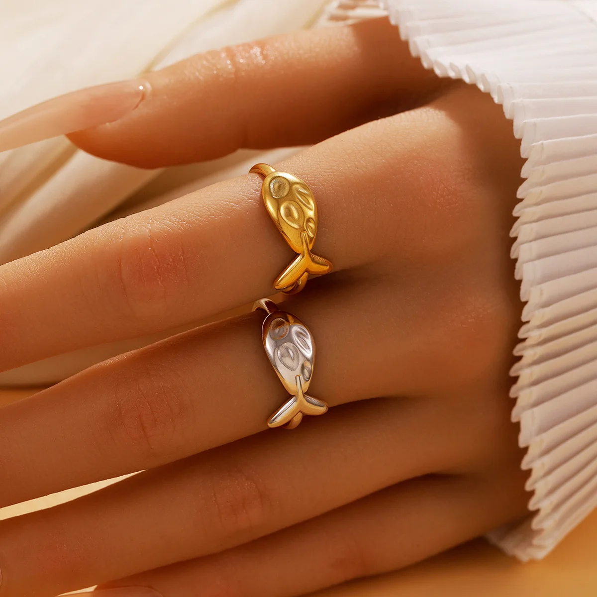 Ocean Vacation Style Small Fish animal knuckle rings for women Gold Color Adjustable Wedding Aesthetic Ring jewelry party gifts