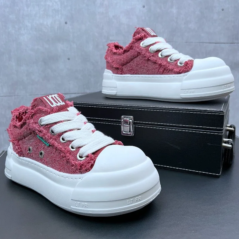 

New Arrival Men Fashion Casual Demim Shoes Spring Luxury Designer Youth Trending Thick Bottom Red Mesh Breathable Sneakers