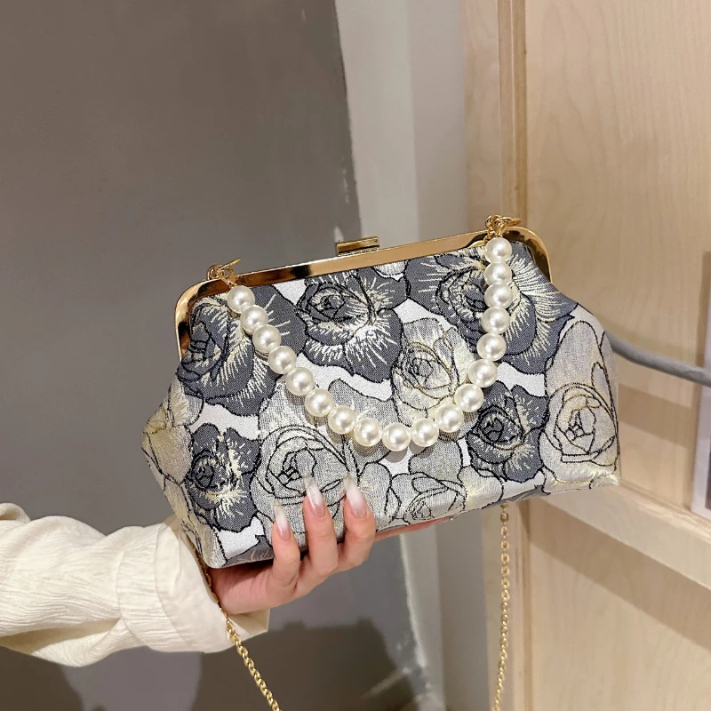 Chinese Style Cheongsam Dinner Handbag 2024 New Chinese Chain Bead Crossbody Women\'s Bag Embroidered Flower Pattern Shoulder Bag