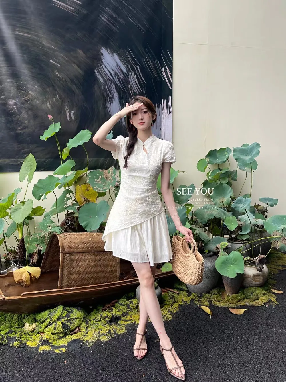 

Stand up collar button short sleeved waist cinching embroidered patchwork skirt fake two new Chinese style short skirt dresses