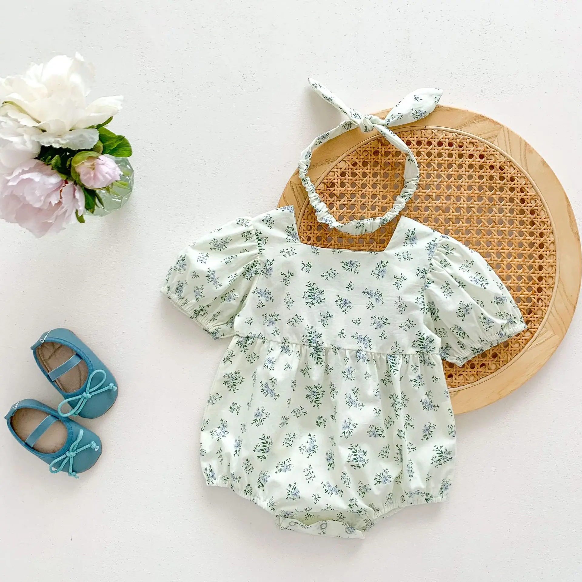 Combinaisons à manches courtes en coton fleuri pour nouveau-né, vêtements d'extérieur pour enfants, body pour bébé, bandeaux cadeaux, filles, nouveau, été, 2023