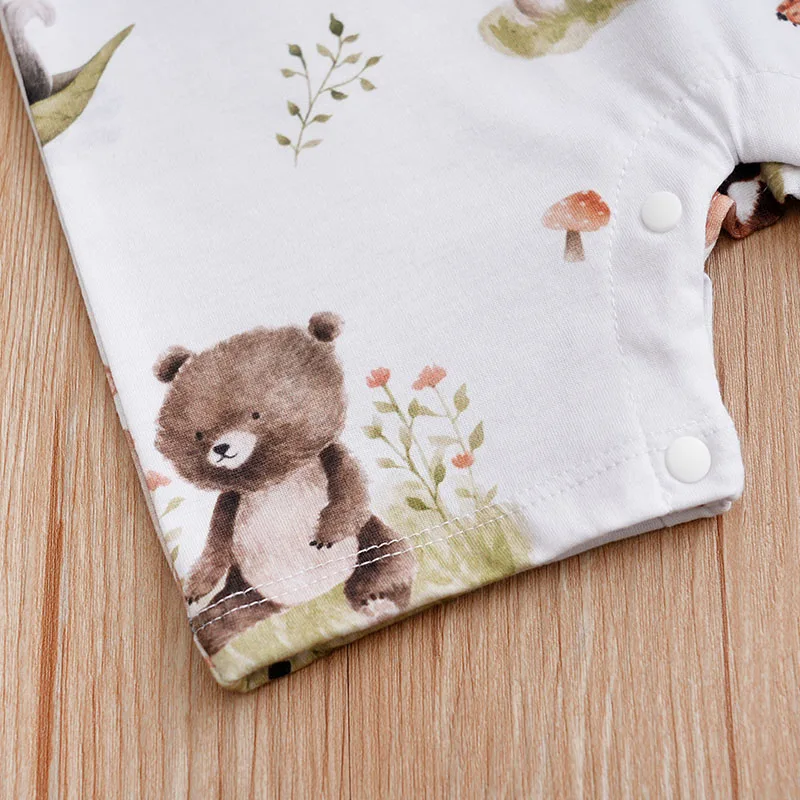 New Designer Clothing 100 cotton spring and fall long-sleeved baby onesies Black and white cows Short Sleeves Fashion