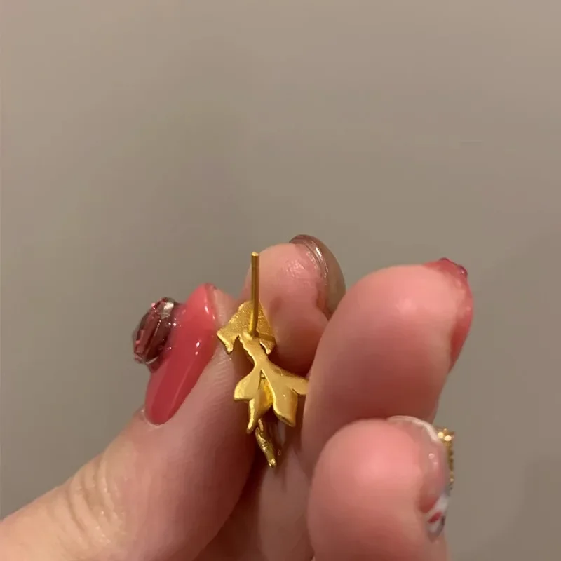 Trendy Gold Color Tiny Goldfish Stud Earrings for Women 2024 Koi Earring Personalized Fashionable Versatile Daily Wear Jewelry