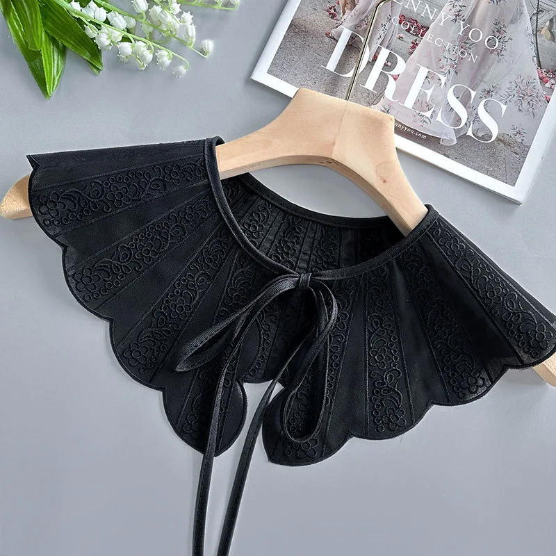 Variant: Black 4 