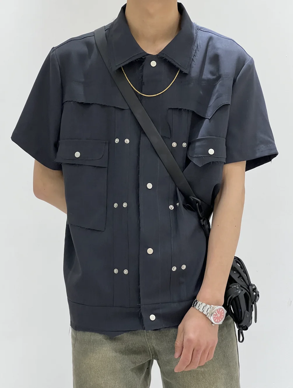 2023 summer style dark gray short sleeve shirt men's summer shirt tooling short sleeve loose half sleeve trend casual handsome