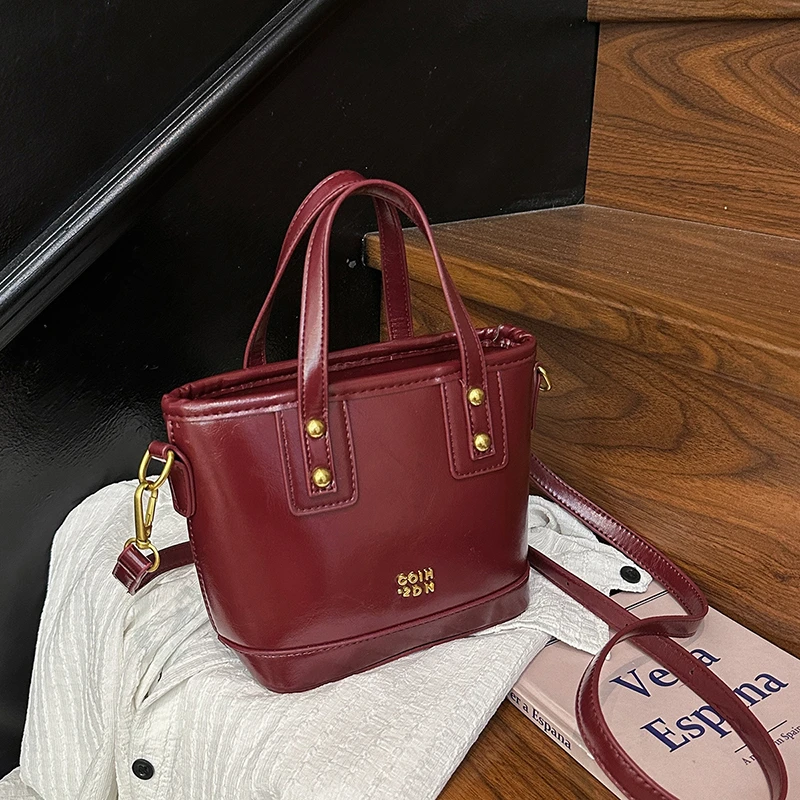 

Шикарная кожаная сумка через плечо от известного дизайнера для женщин — элегантная классическая большая сумка с эффектом роскошного бренда