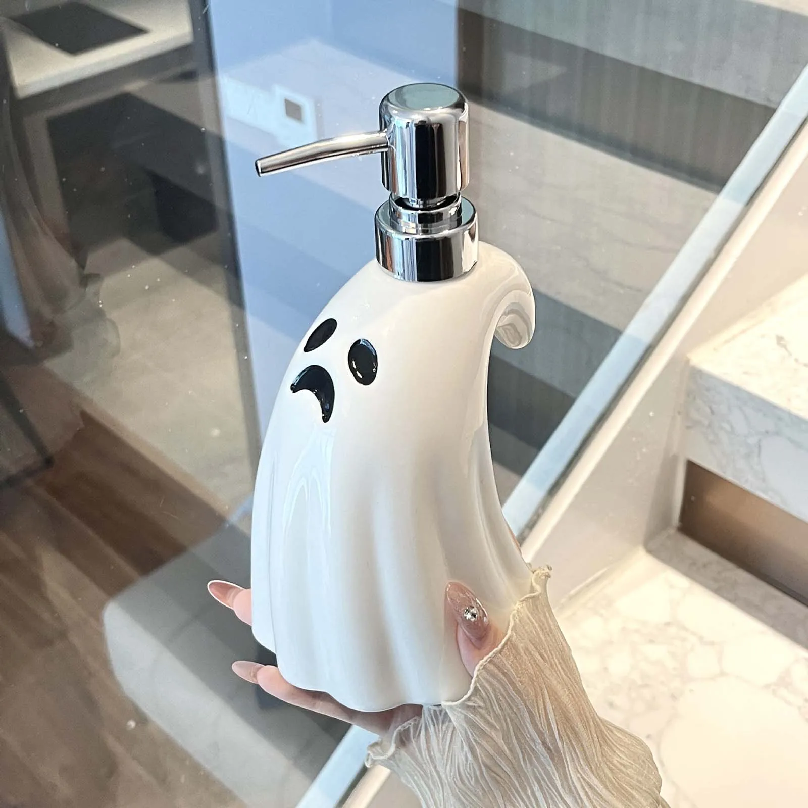 400ml Ceramic Soap Dispenser Hand Sanitizer Bottle Large-Capacity Lotion Pump Dispenser for Halloween Bathroom Decor