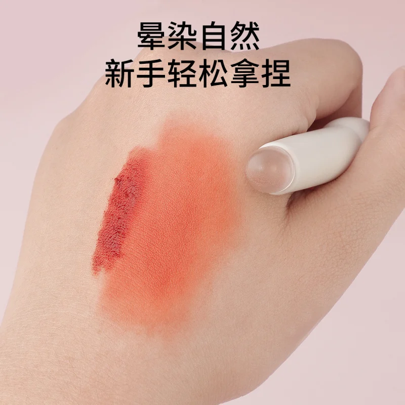 Convenient Paw Silicone Lip Brush with Cap Applying Lip Gloss, Lip Blending Lipstick, Concealer, Round Lip Brush In Stock